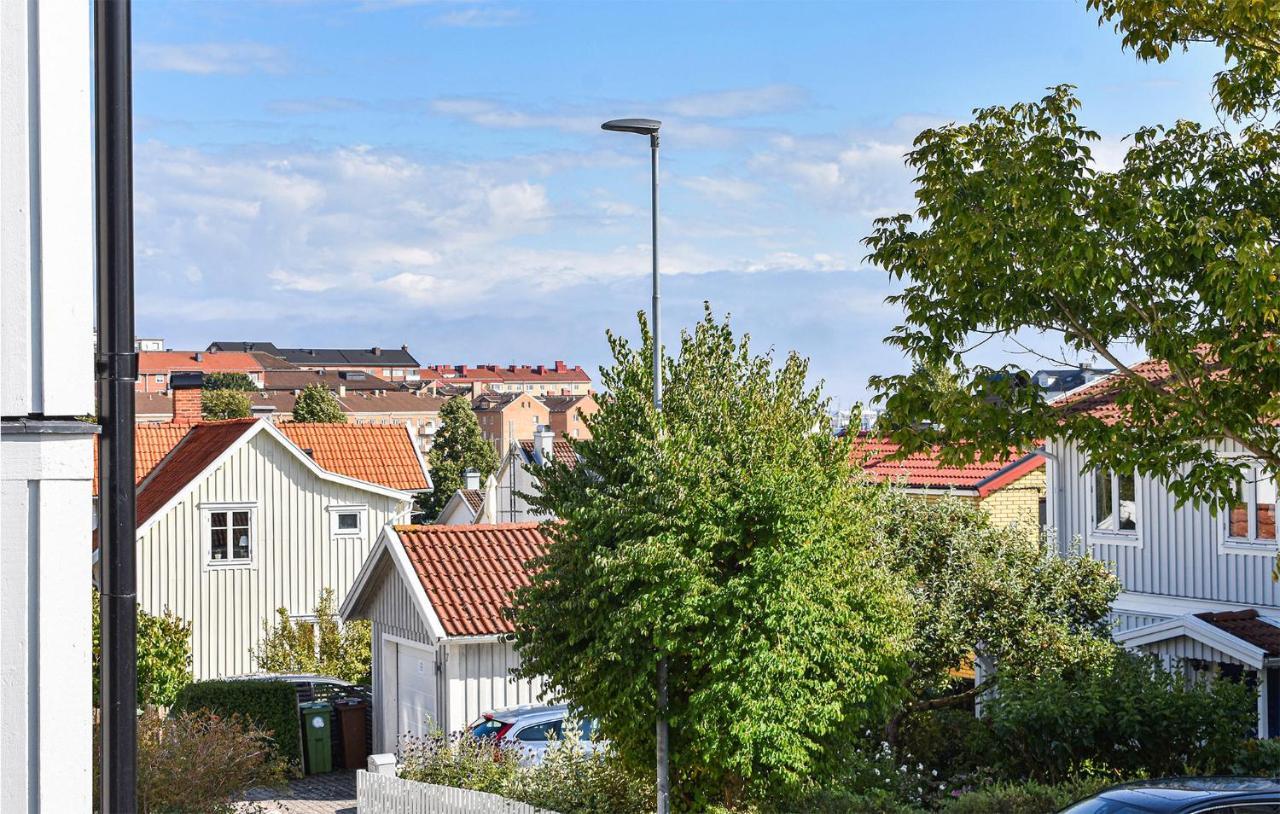 Cozy Home In Karlskrona With Kitchen ภายนอก รูปภาพ