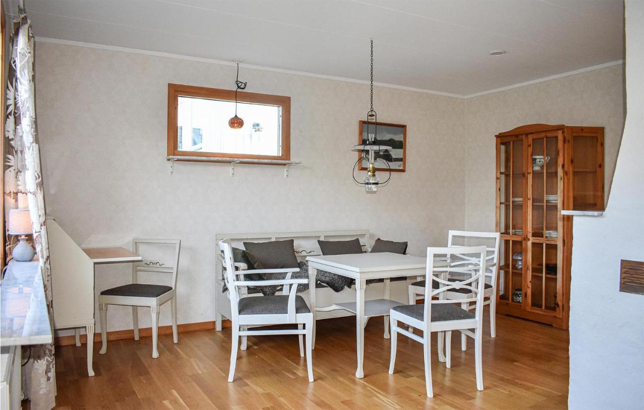 Cozy Home In Karlskrona With Kitchen ภายนอก รูปภาพ