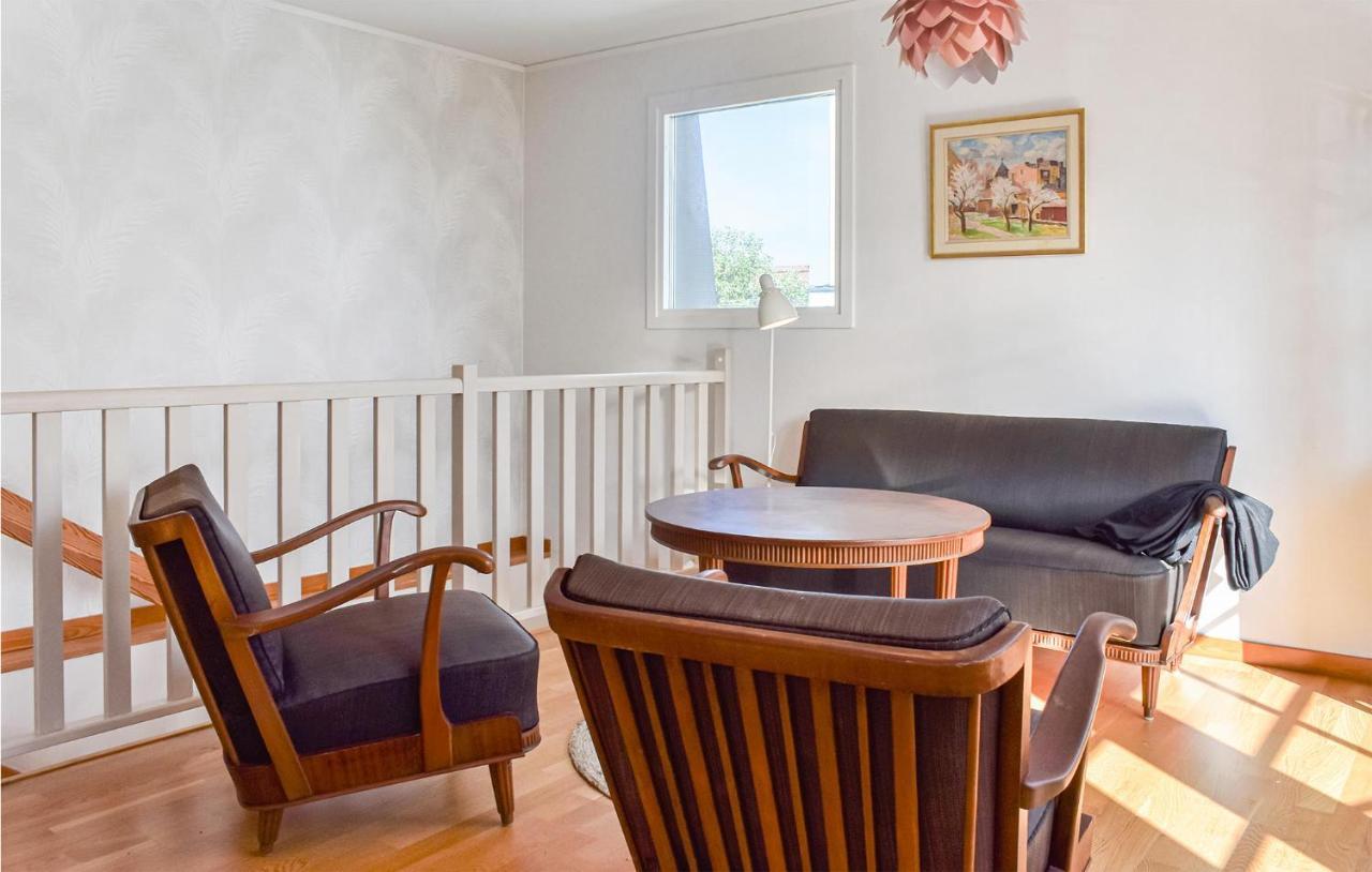 Cozy Home In Karlskrona With Kitchen ภายนอก รูปภาพ