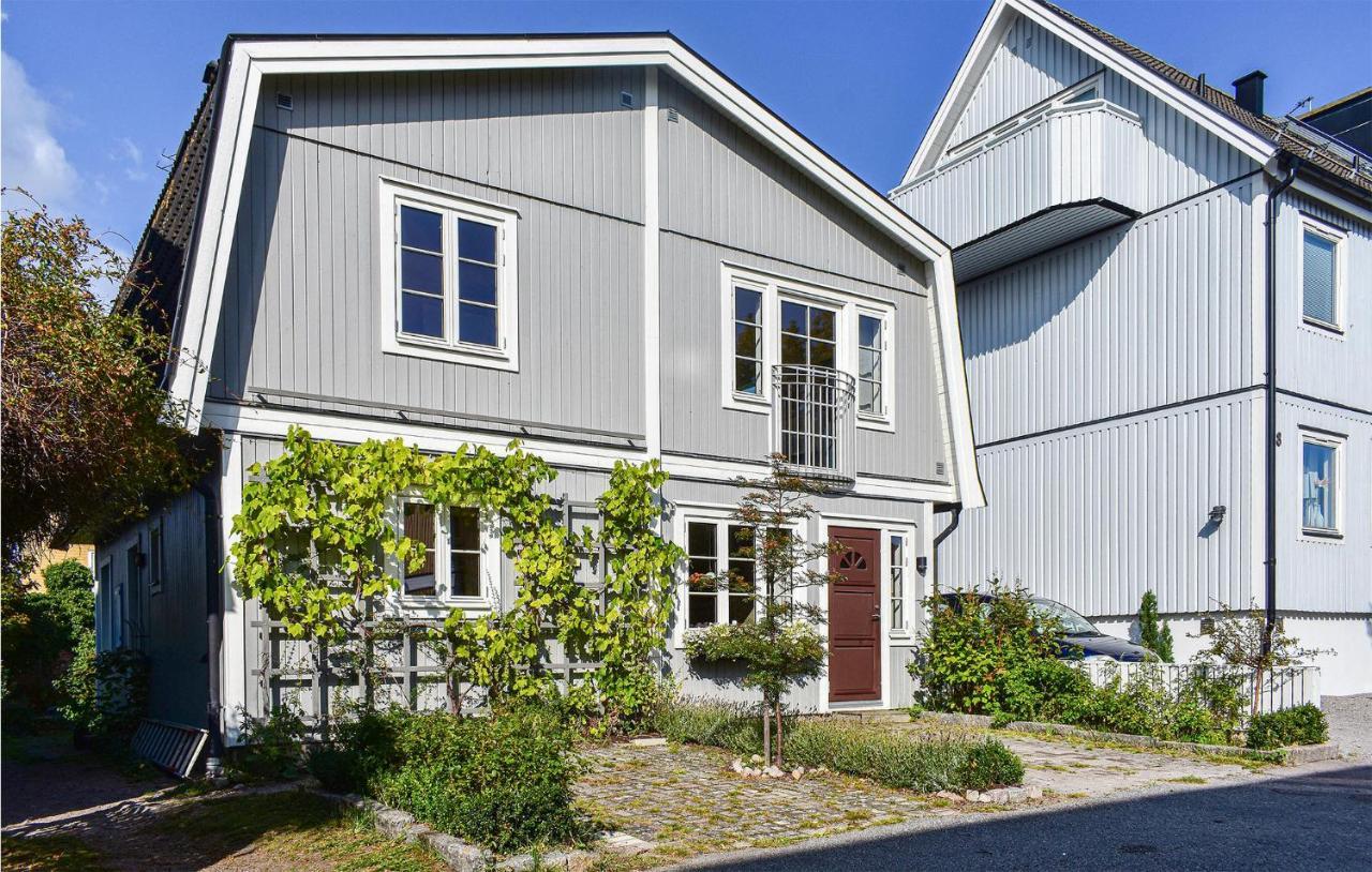 Cozy Home In Karlskrona With Kitchen ภายนอก รูปภาพ